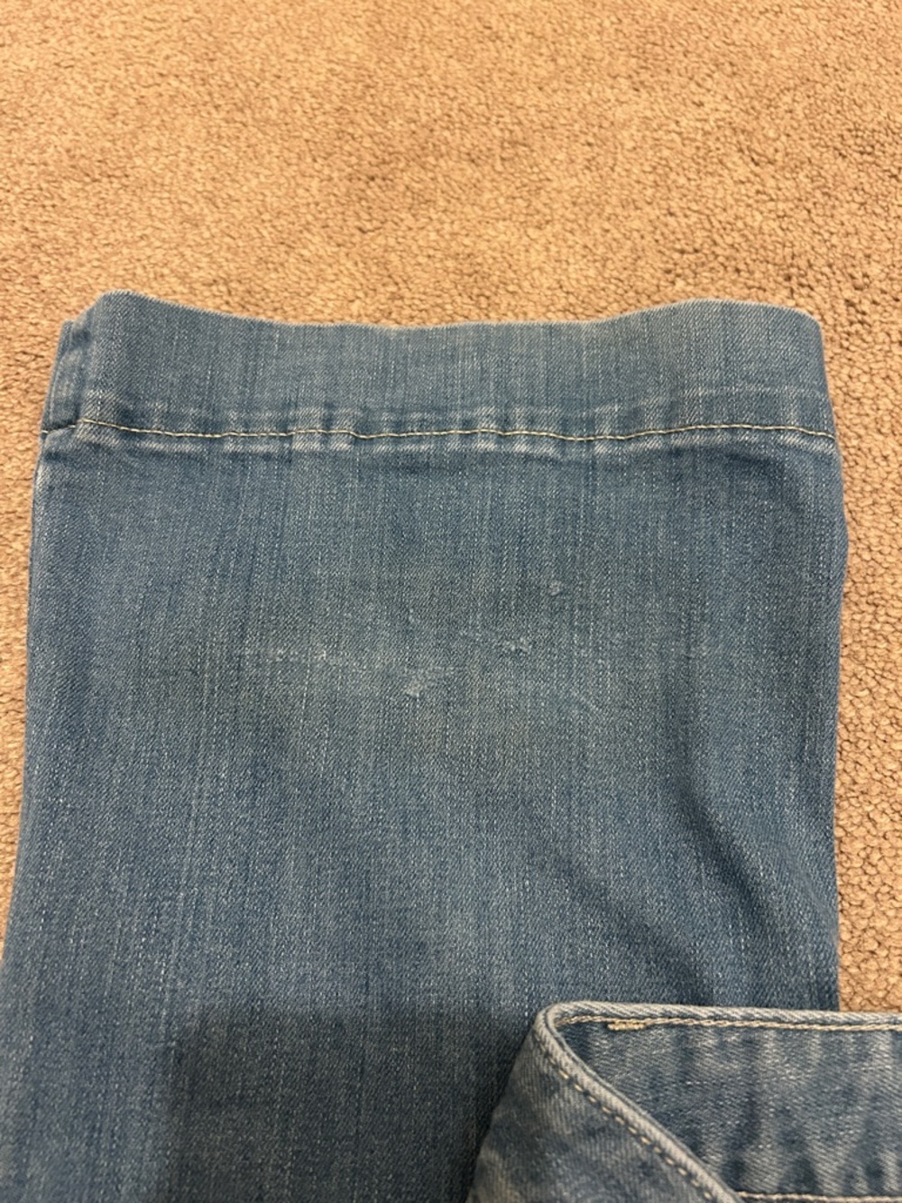 Kimes Ranch Women’s Light Wash Mid Rise Lola Soho Fade Trouser - Picture 7 of 8